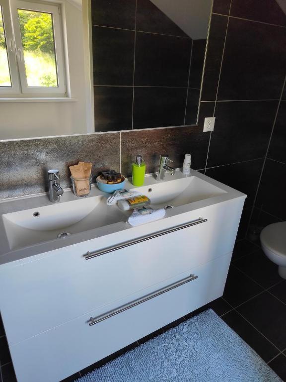 Le Bouveret Chambre Zen Et Calme Bed & Breakfast エクステリア 写真